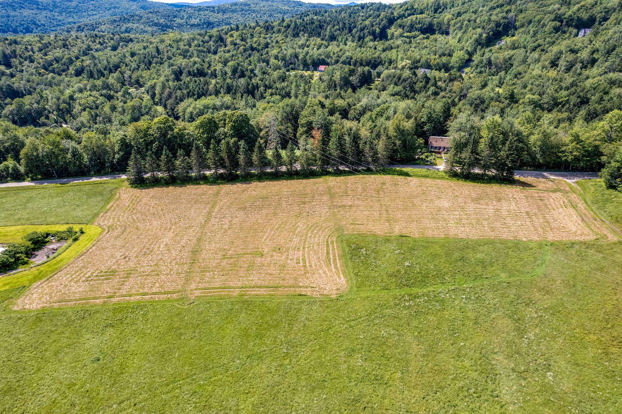 2739 Crossett Hill Road, Unit 4 Duxbury, VT 05676 - Photo 13 of 32