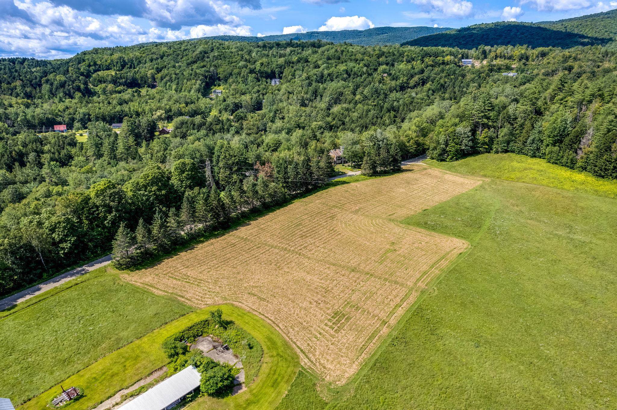 2739 Crossett Hill Road, Unit 4 Duxbury, VT 05676 - Photo 14 of 32