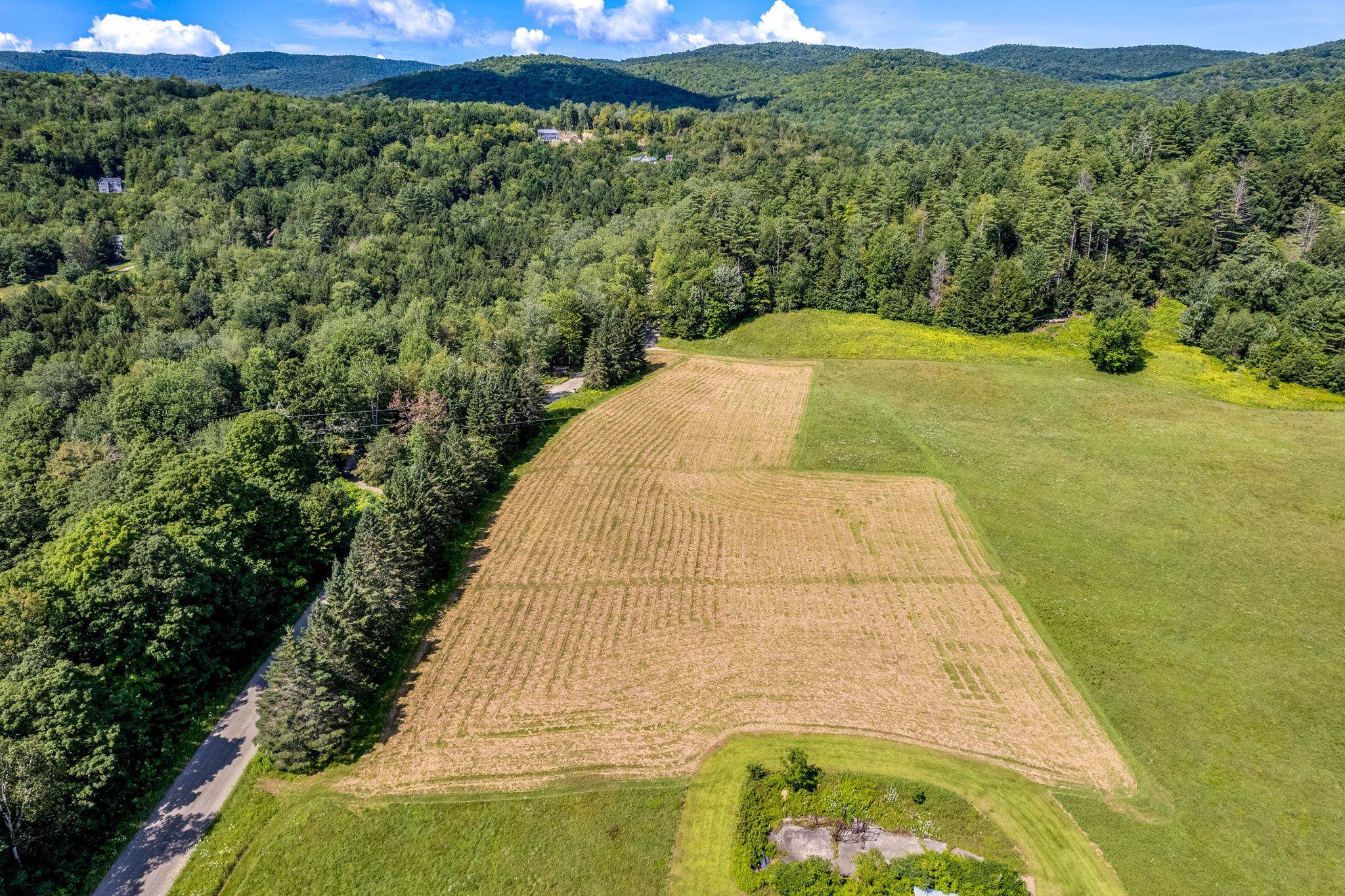 2739 Crossett Hill Road, Unit 4 Duxbury, VT 05676 - Photo 15 of 32