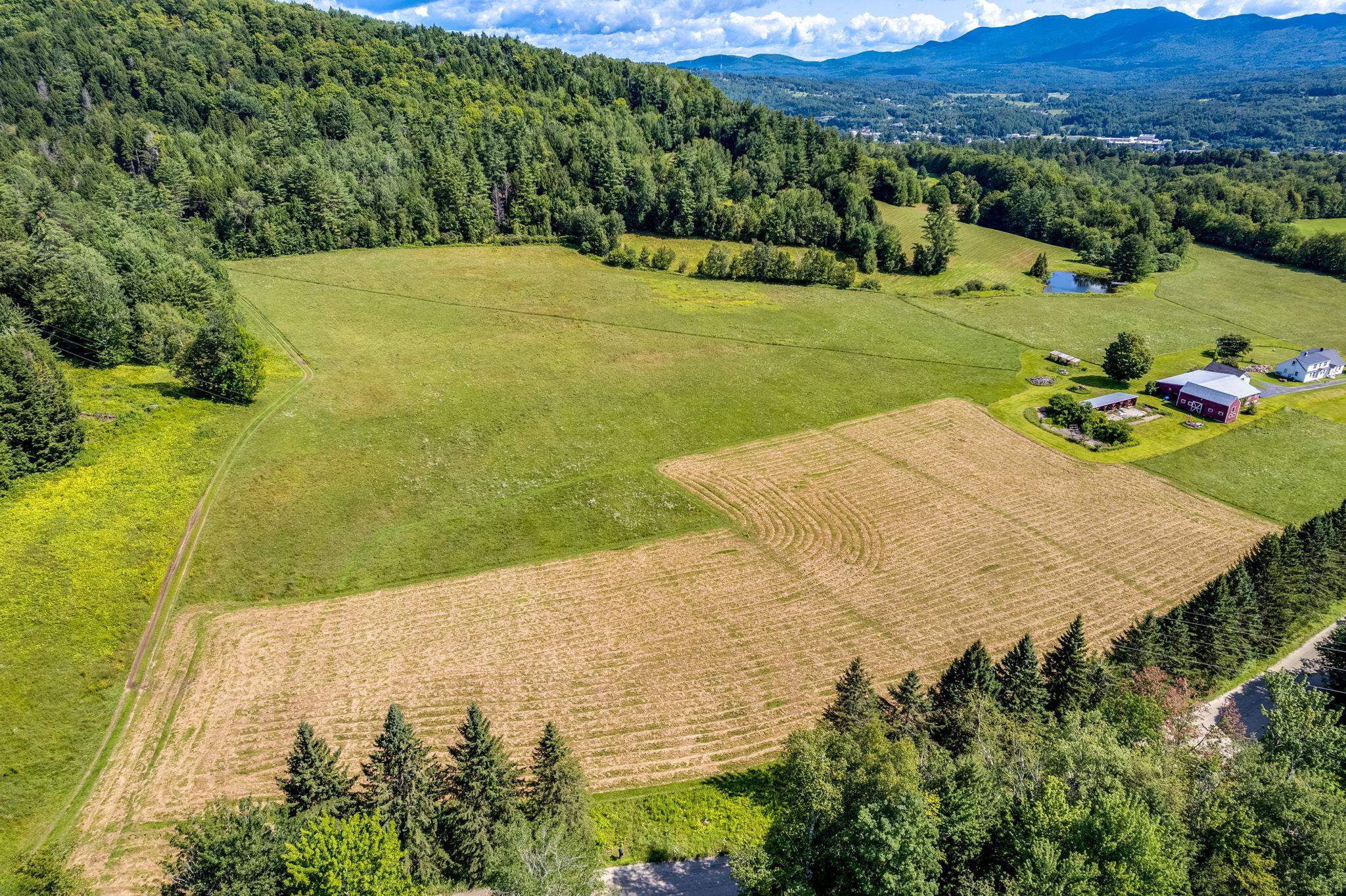 2739 Crossett Hill Road, Unit 4 Duxbury, VT 05676 - Photo 18 of 32