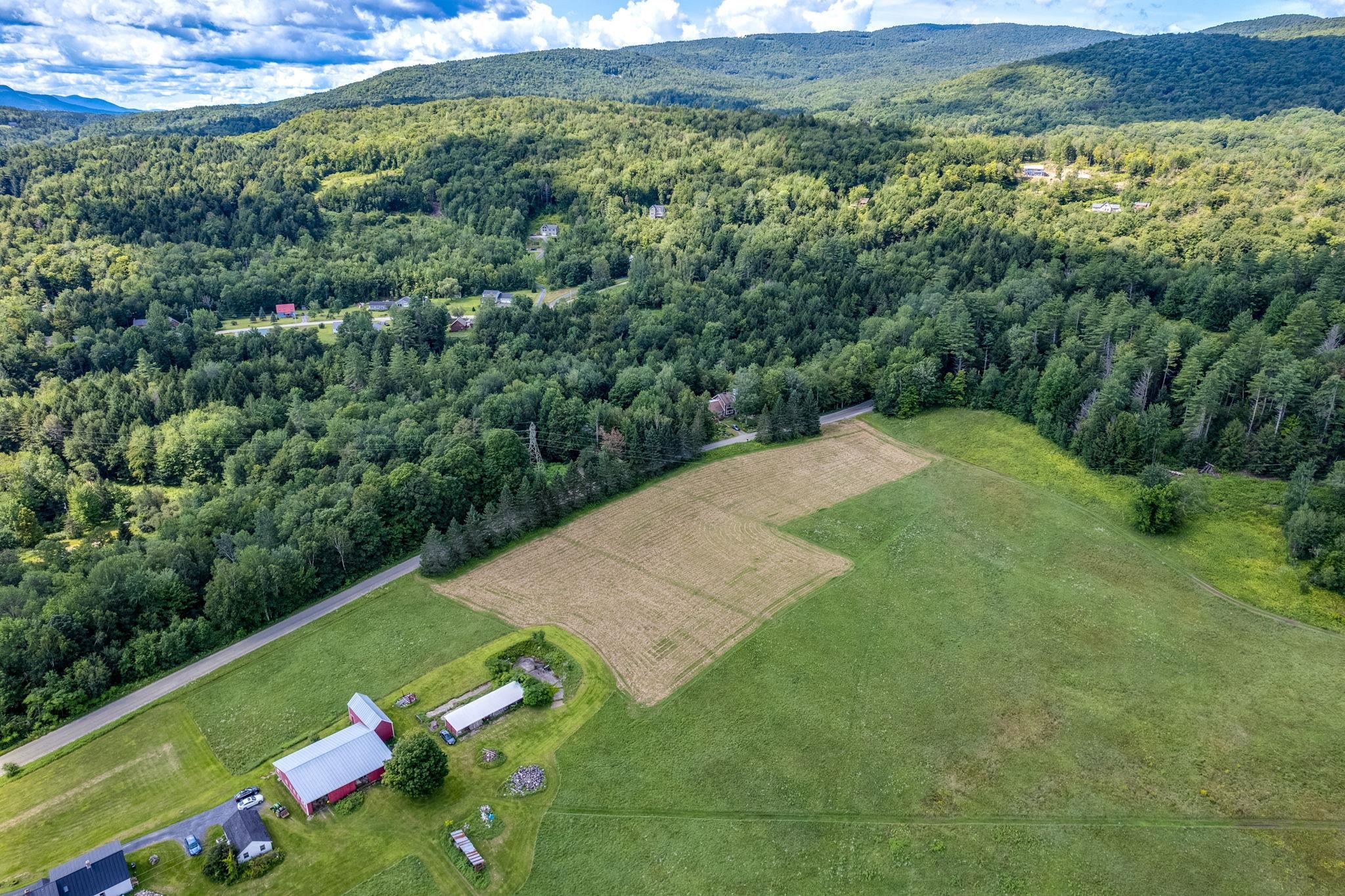 2739 Crossett Hill Road, Unit 4 Duxbury, VT 05676 - Photo 6 of 32