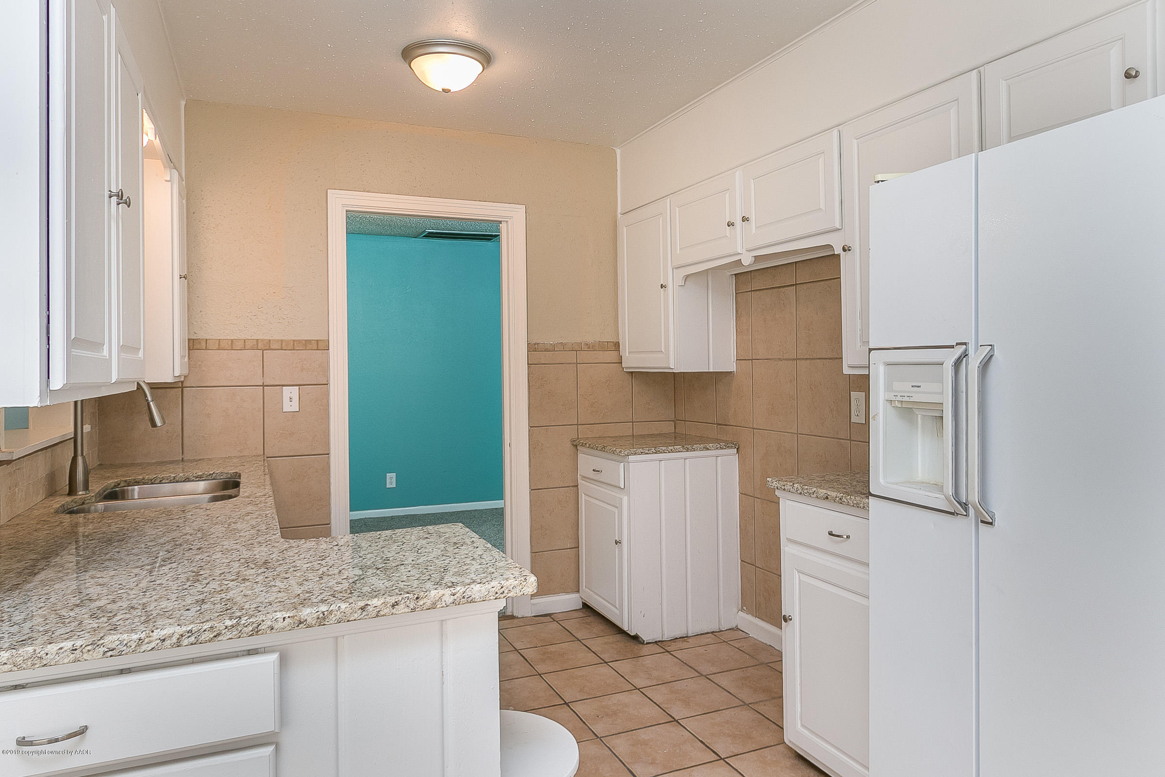 3515 South Rusk Street Amarillo, TX 79109 - Photo 9 of 21 Kitchen 2