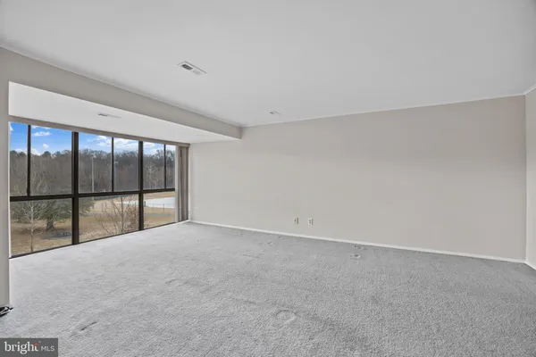 $2,295 | 10118 Little Pond Place, Unit 5, Montgomery Village, MD 20886
