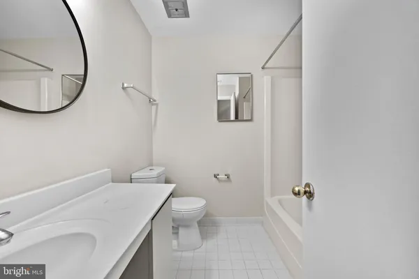 $2,295 | 10118 Little Pond Place, Unit 5, Montgomery Village, MD 20886