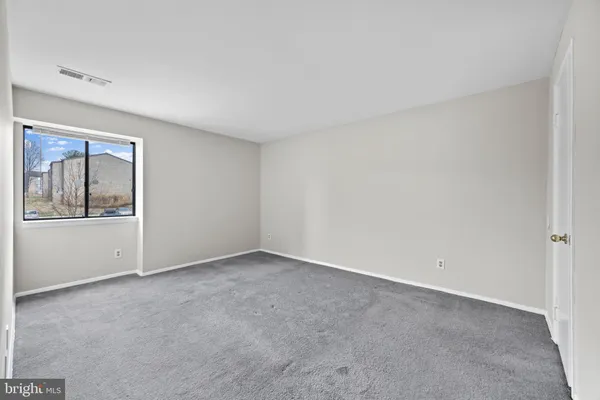 $2,295 | 10118 Little Pond Place, Unit 5, Montgomery Village, MD 20886