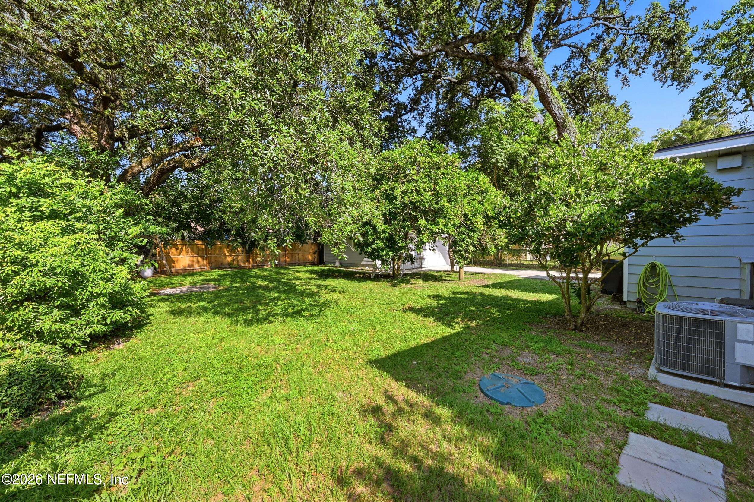 1732 Planters Road Jacksonville, FL 32207 - Photo 26 of 30 Backyard