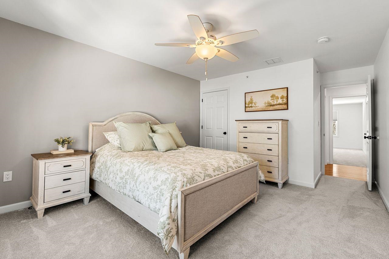 211 Woodview Way Manchester, NH 03102 - Photo 24 of 46