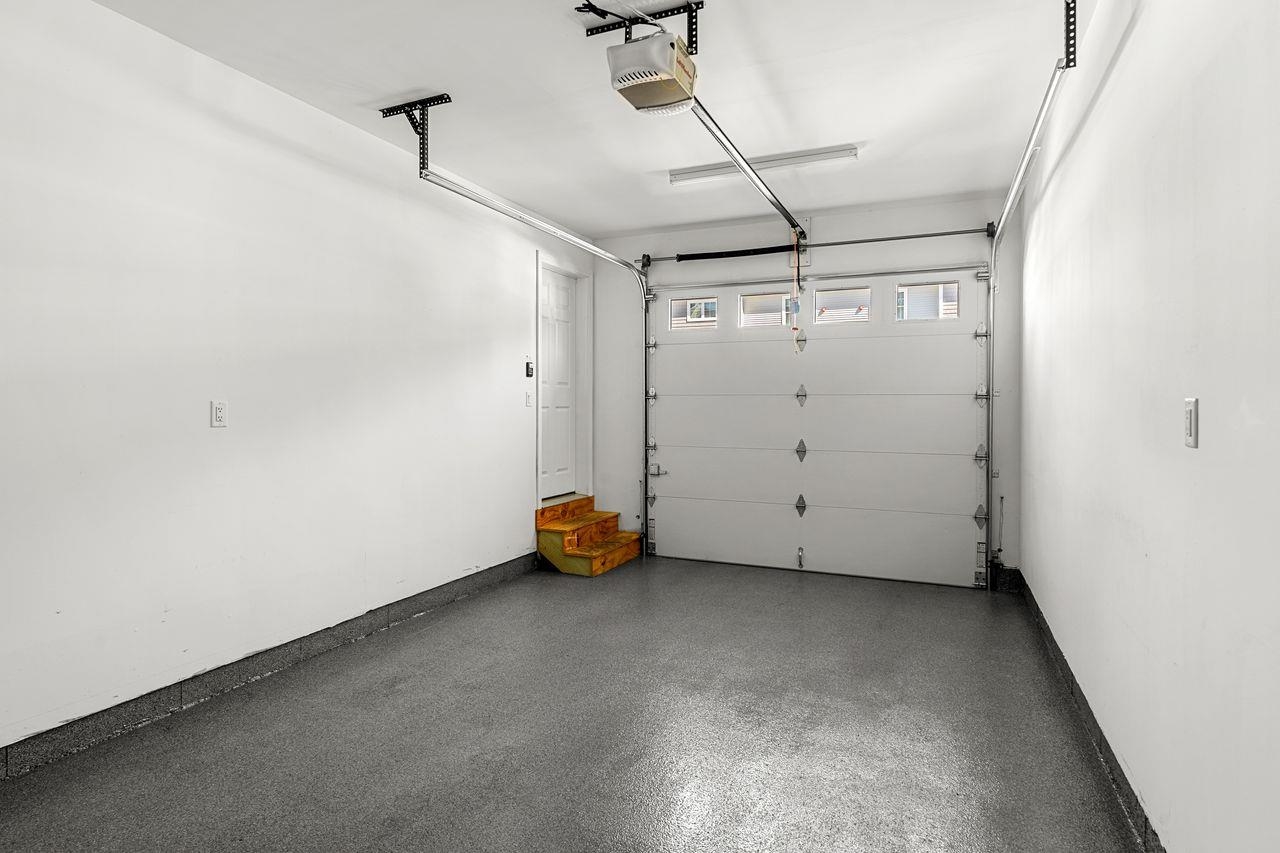 211 Woodview Way Manchester, NH 03102 - Photo 35 of 46