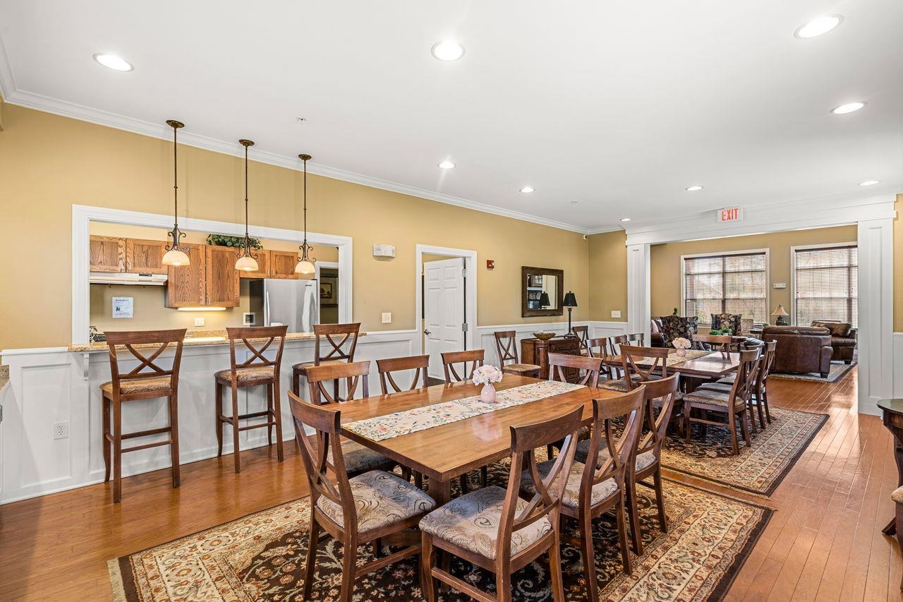 211 Woodview Way Manchester, NH 03102 - Photo 43 of 46