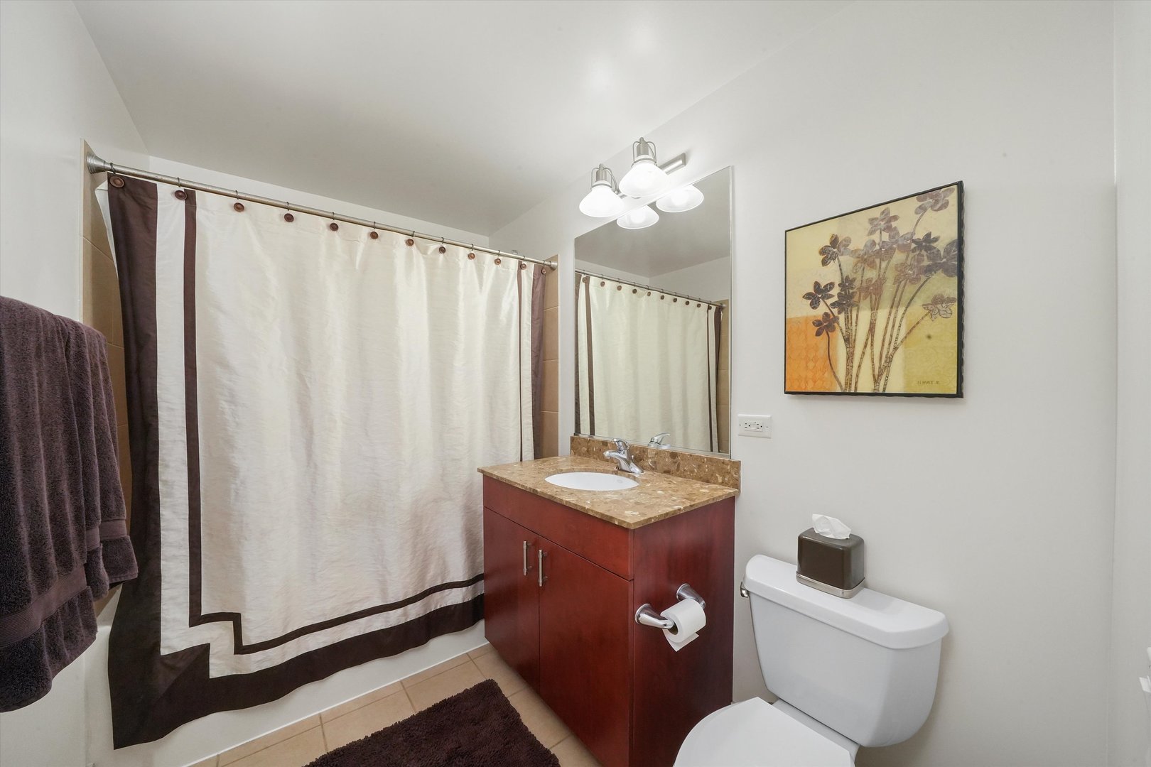 4311 North Sheridan Road, Unit 306 Chicago, IL 60613 - Photo 10 of 17 a living room with furniture and a window
