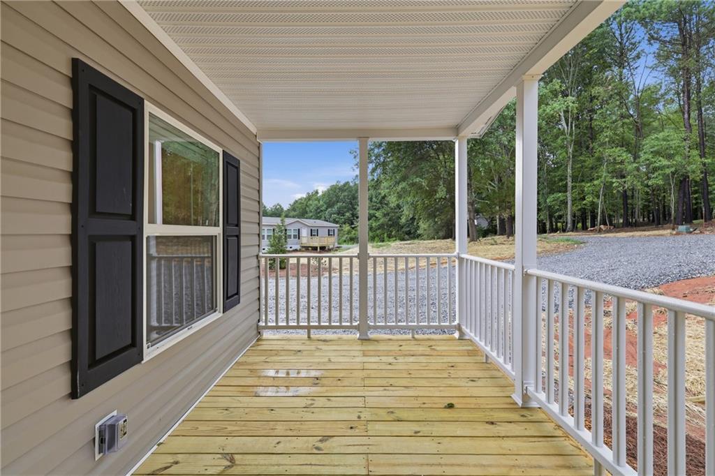 915 Smith Loop Demorest, GA 30535 - Photo 2 of 36 Gallery Image 2