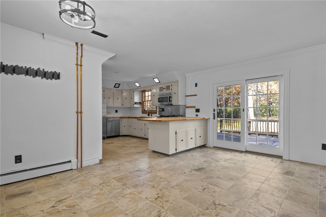 477 Hope Furnace Road Coventry, RI 02831 - Photo 18 of 50