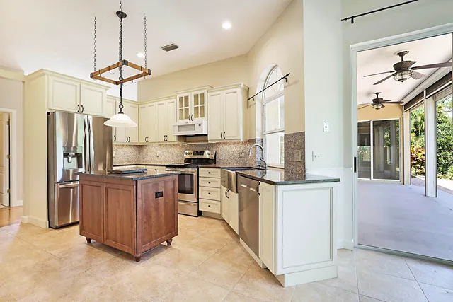 $755,000 | 227 Shorewood Way, Jupiter, FL 33458