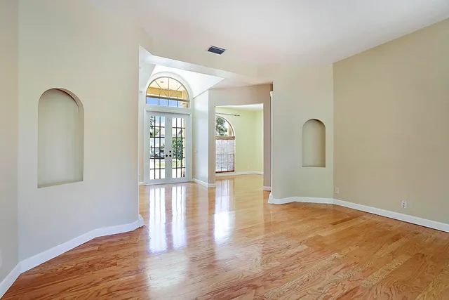 $755,000 | 227 Shorewood Way, Jupiter, FL 33458