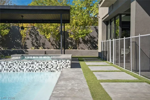 $20,000 | 11489 Opal Spgs Way, Las Vegas, NV 89135