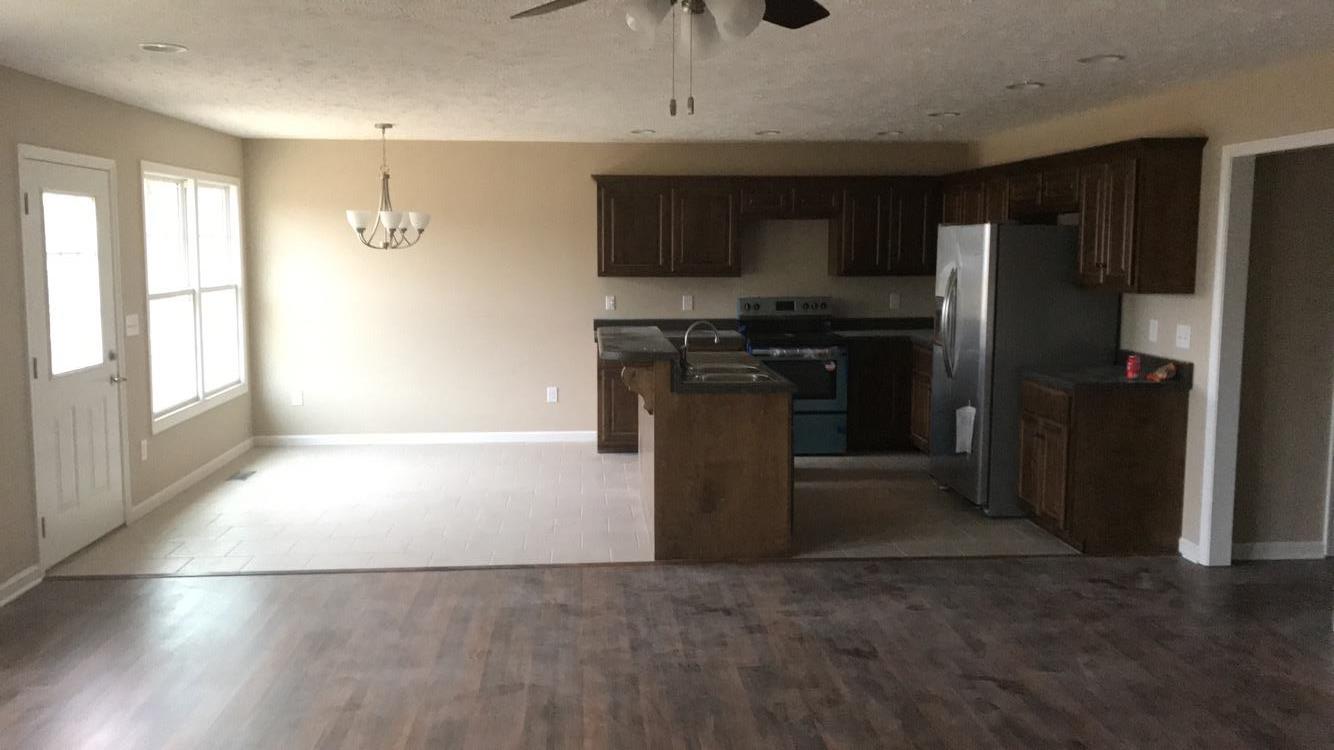 426 Woodrow Street Manchester, TN 37355 - Photo 3 of 4