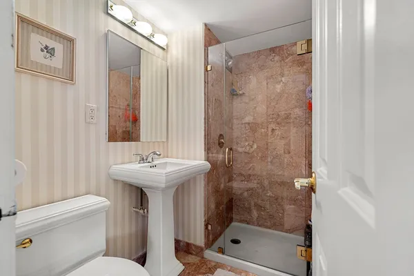 $4,700 | 2 Hawthorne Place, Unit 17M, Boston, MA 02114