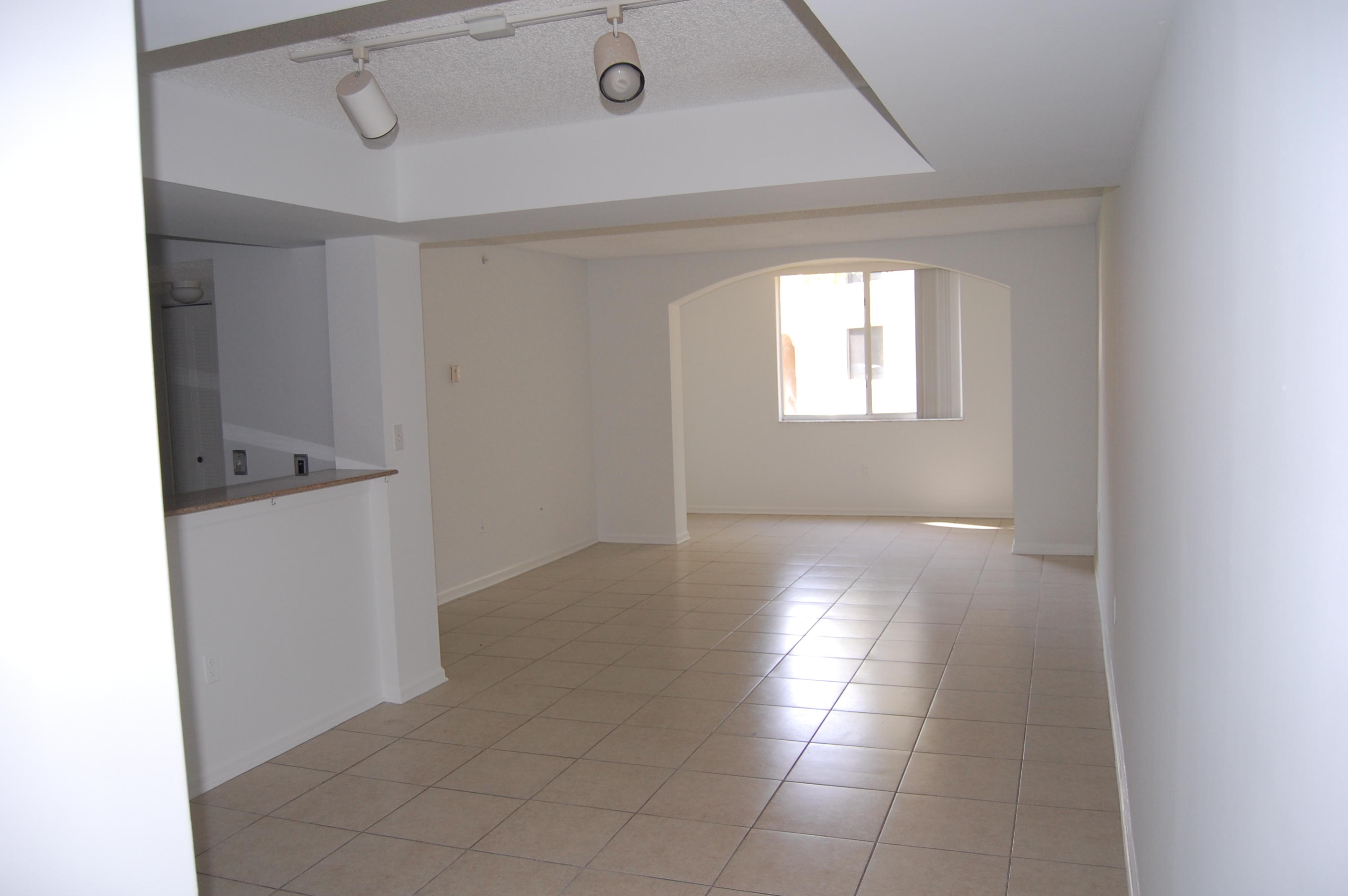 500 Scotia Drive, Unit 103 Hypoluxo, FL 33462 - Photo 2 of 15 DSC_0848
