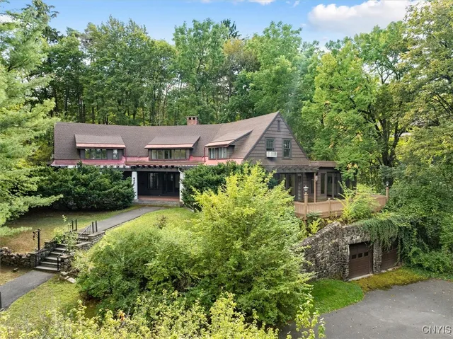 $499,000 | 2 Jordan Road, New Hartford, NY 13413