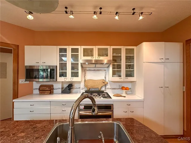 $499,000 | 2 Jordan Road, New Hartford, NY 13413