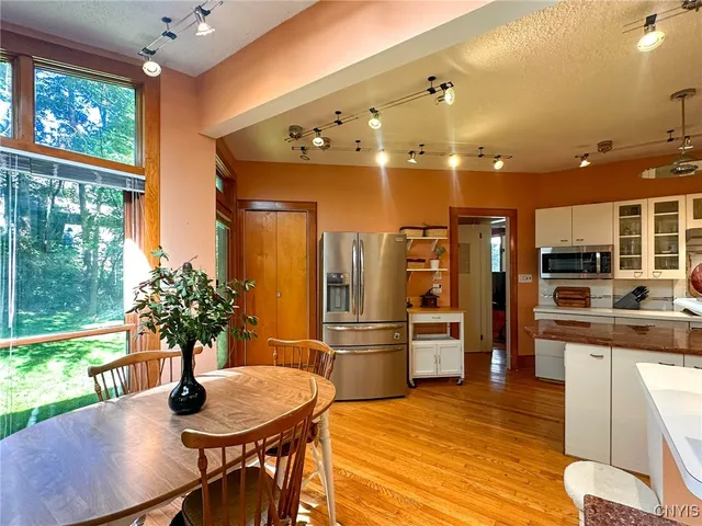 $499,000 | 2 Jordan Road, New Hartford, NY 13413