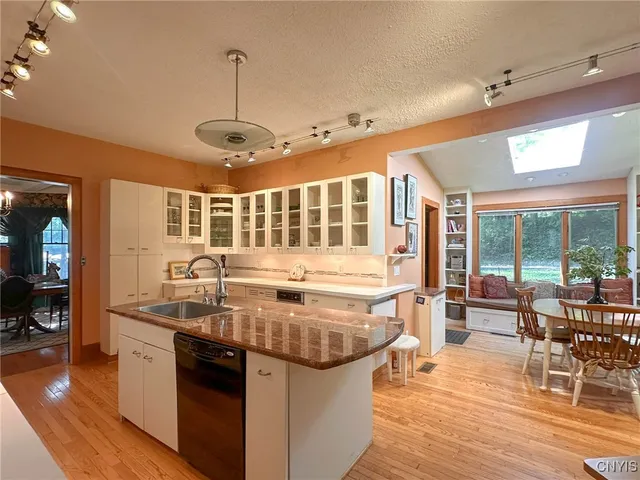 $499,000 | 2 Jordan Road, New Hartford, NY 13413