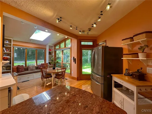 $499,000 | 2 Jordan Road, New Hartford, NY 13413