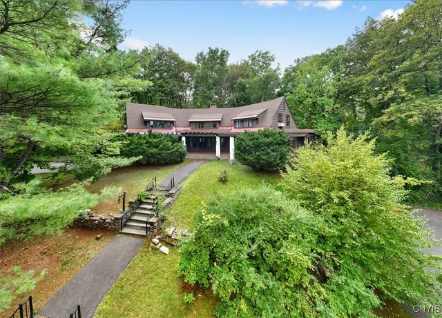 $499,000 | 2 Jordan Road, New Hartford, NY 13413