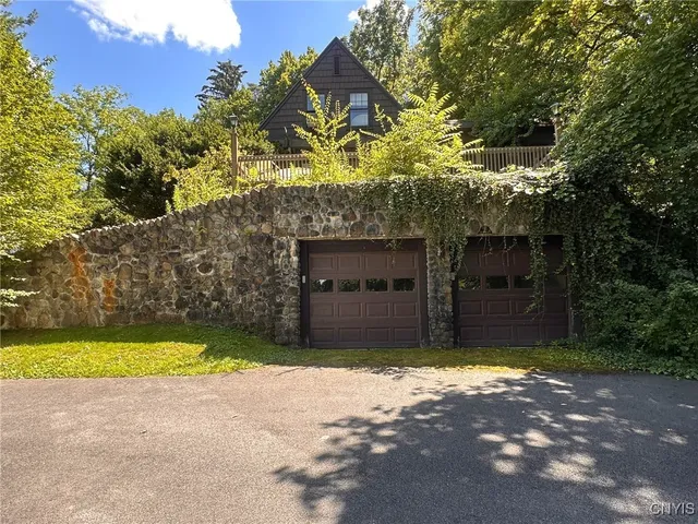 $499,000 | 2 Jordan Road, New Hartford, NY 13413