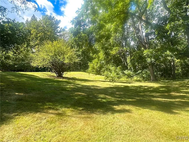 $499,000 | 2 Jordan Road, New Hartford, NY 13413