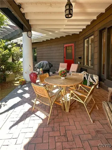 $499,000 | 2 Jordan Road, New Hartford, NY 13413