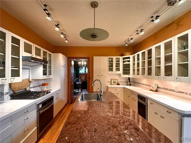 $499,000 | 2 Jordan Road, New Hartford, NY 13413