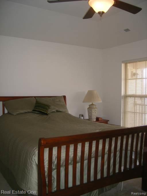 11878 Farmington Road, Unit 58 Livonia, MI 48150 - Photo 20 of 23 Master Bedroom II