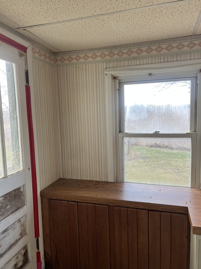 4304 West Lily Creek Road Freeport, IL 61032 - Photo 32 of 53