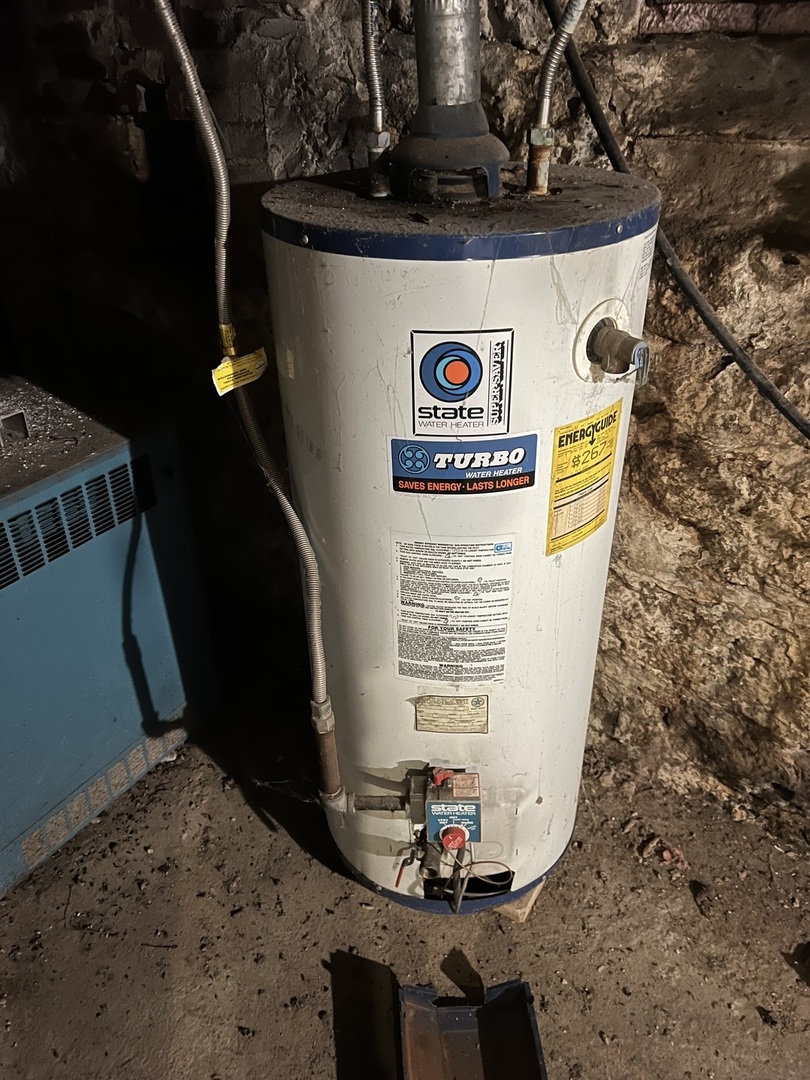 4304 West Lily Creek Road Freeport, IL 61032 - Photo 51 of 53 a close view of appliances