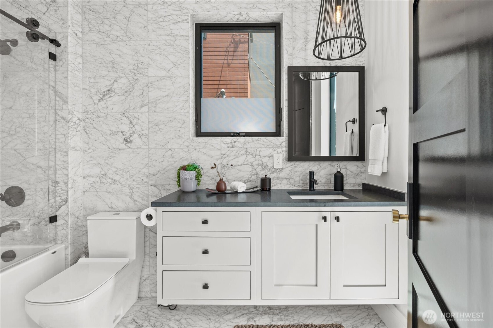 362 Ward Street Seattle, WA 98109 - Photo 28 of 40