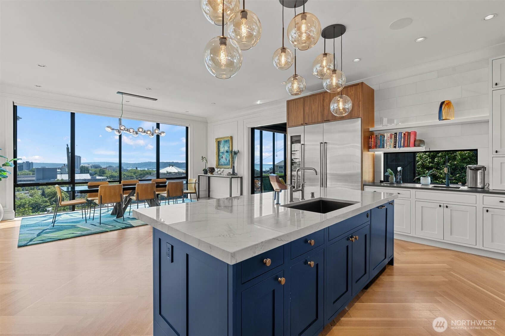 362 Ward Street Seattle, WA 98109 - Photo 9 of 40