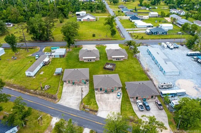 $1,200,000 | 2725 Smith Ferry Road, Westlake, LA 70669