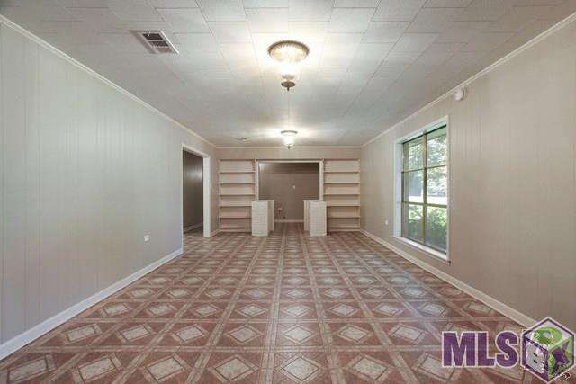 4321 Old Ferry Road Bourg, LA 70343 - Photo 4 of 15 Reverse look into Dining Room from the Den.