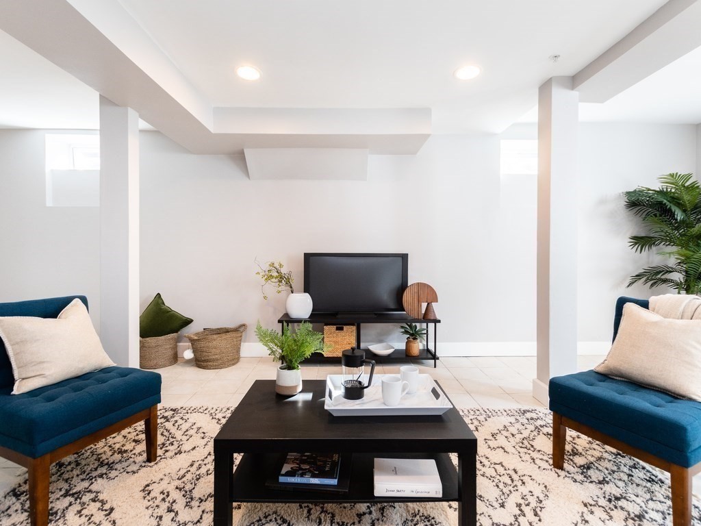 145 Pearl Street, Unit 145 Cambridge, MA 02139 - Photo 25 of 42