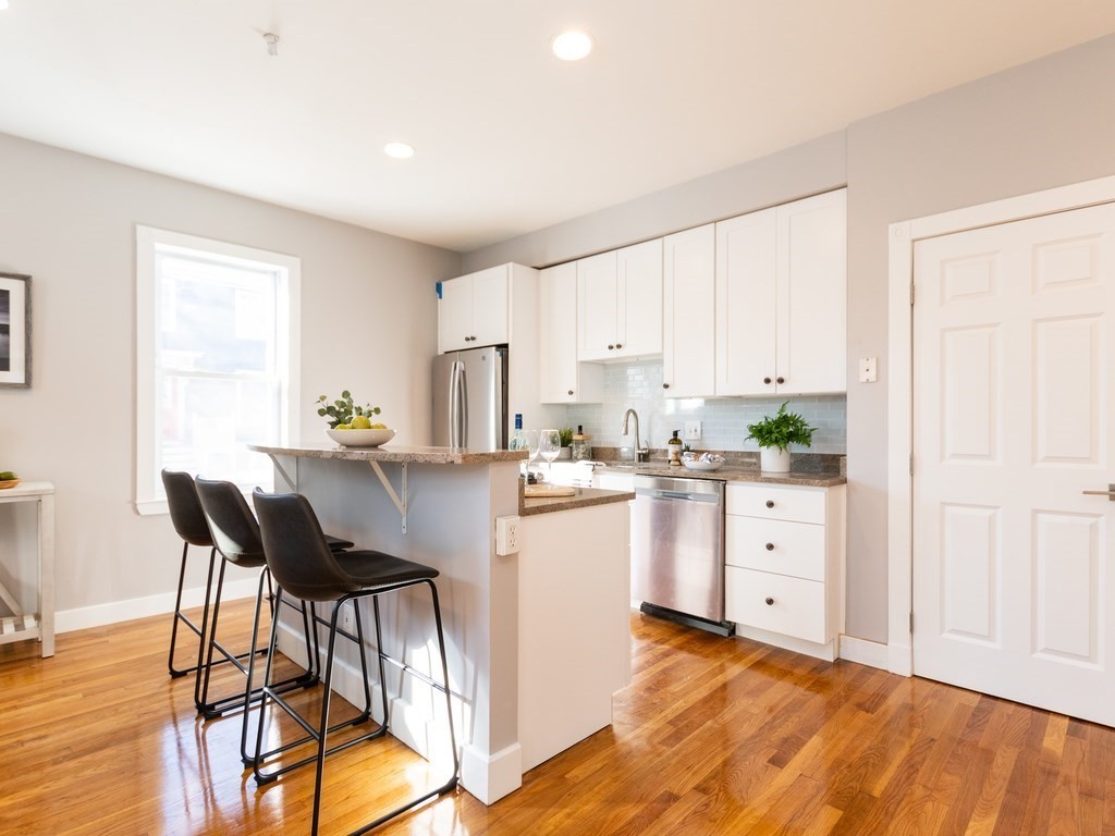 145 Pearl Street, Unit 145 Cambridge, MA 02139 - Photo 5 of 42