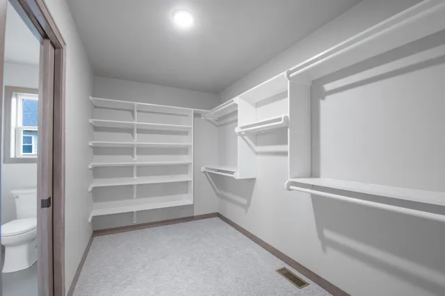 $649,900 | 3275 Evening Star Drive, Green Bay, WI 54311