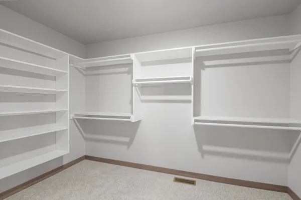 $624,900 | 3275 Evening Star Drive, Green Bay, WI 54311