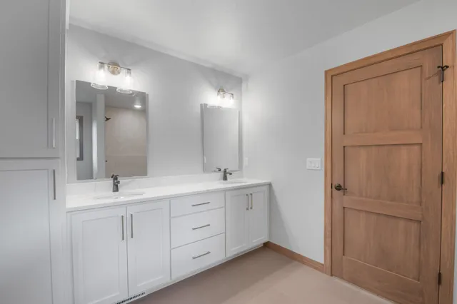 $649,900 | 3275 Evening Star Drive, Green Bay, WI 54311