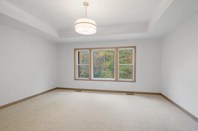 $649,900 | 3275 Evening Star Drive, Green Bay, WI 54311