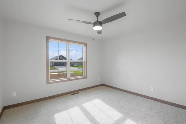 $649,900 | 3275 Evening Star Drive, Green Bay, WI 54311