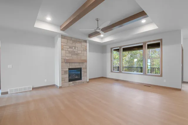 $649,900 | 3275 Evening Star Drive, Green Bay, WI 54311