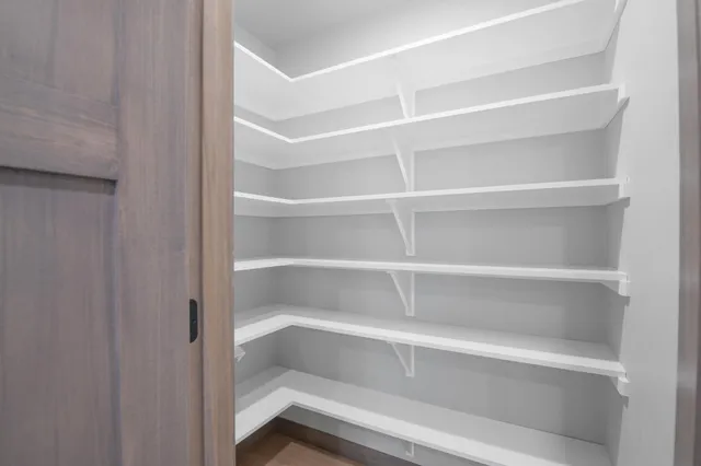 $649,900 | 3275 Evening Star Drive, Green Bay, WI 54311