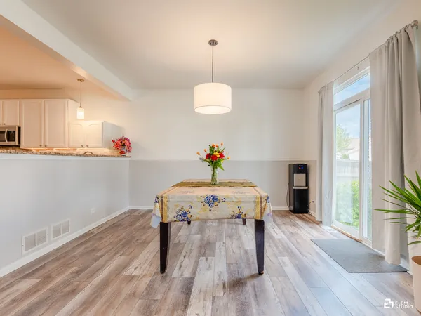 $421,000 | 424 Grape Vine Trail, Oswego, IL 60543