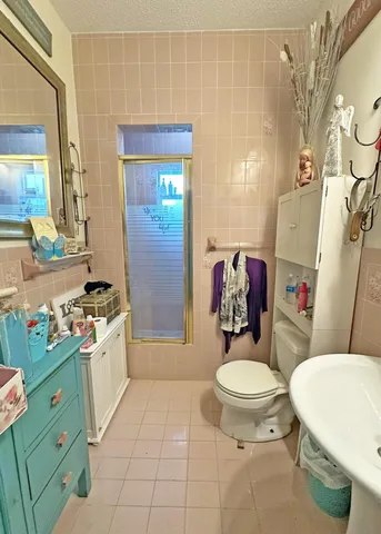 $730,000 | 5435 5th Avenue, Key West, FL 33040